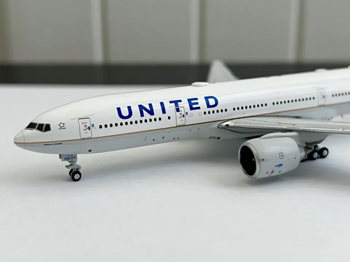 Avión Jc Wings, Esc 400 Boeing 777-200er United Blanco/azul - Imagen 6