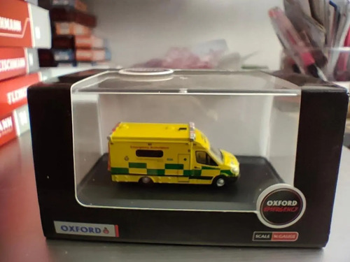 Ambulancia Oxford, Escala N, En Miniatura Mercedes Benz Amarillo - Imagen 9