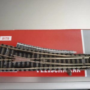 Desvìo Fleischmann Escala N 9179 A La Derecha.