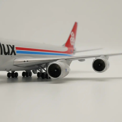 Avión Jc Wings, Esc 400, Boeing 747-8f Cargolux Blanco Rojo - Imagen 6