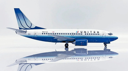 Avión Jc Wings,esc 200, Boeing 737-500 United Blanco/azul - Imagen 2