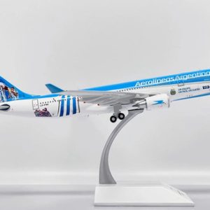 Avión Jc Wings, Esc 200, Airbus A-330 Aerol. Argentinas Blanco Celeste