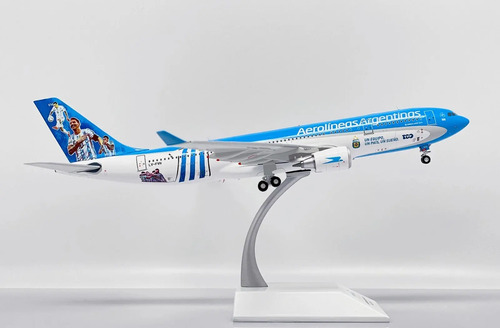 Avión Jc Wings, Esc 200, Airbus A-330 Aerol. Argentinas Blanco Celeste