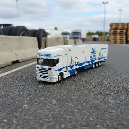 Camión Herpa, Escala N 1/160 , Scania R Sattelzug Blanco/azul - Imagen 3