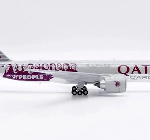 Avión Jc Wings, 400, Boeing 777-200l Af Qatar Interactivo Gris Burdeo
