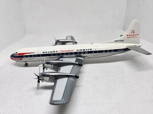 Aviòn Gemini 200 Lockheed L-188 Braniff - Imagen 3