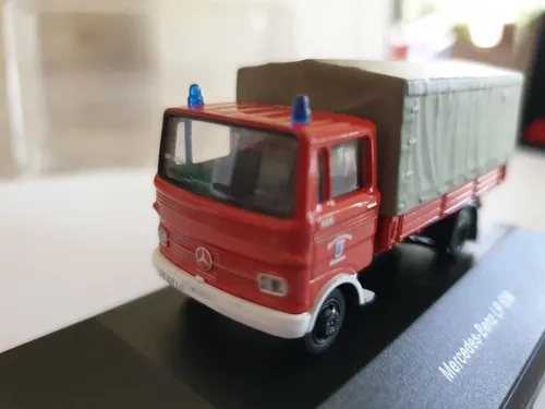 Vehículo Miniatura Schuco, H0, Mb Lp608 Carro Apoyo Bomberos Rojo - Imagen 3