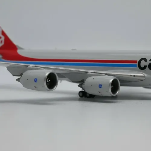 Avión Jc Wings, Esc 400, Boeing 747-8f Cargolux Blanco Rojo - Imagen 10